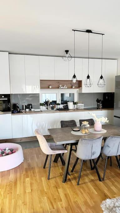New Modern Accommodation In City Metković Εξωτερικό φωτογραφία