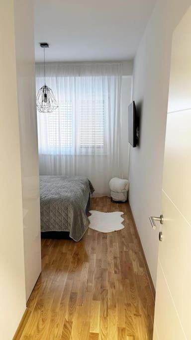 New Modern Accommodation In City Metković Εξωτερικό φωτογραφία